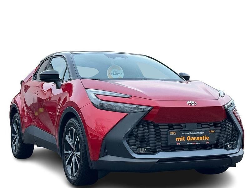 Gebraucht Toyota C-HR Team 152 PS (111 kW) 2024 Rot SUV