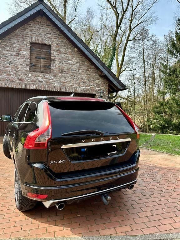 Gebraucht Volvo XC60 245 PS (180 kW) 2017 Schwarz SUV