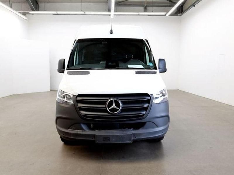 Gebraucht Mercedes Sprinter 170 PS (125 kW) 2025 Arktikweiss Van