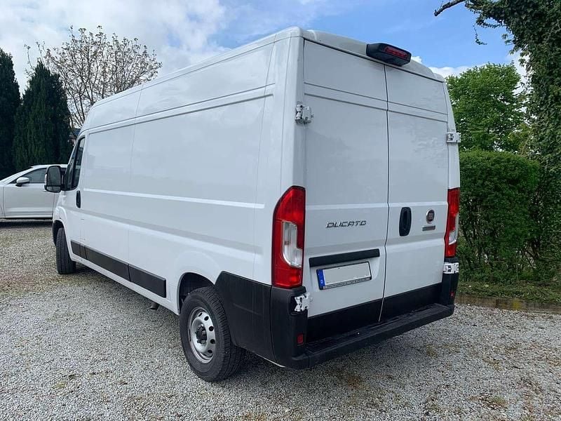 Gebraucht Fiat Ducato 140 PS (102 kW) 2023 Weiß Van