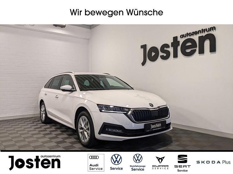 Weiß Gebraucht 2022 Skoda Octavia Ambition Limousine | 22.590 € (Superpreis) - Bild 1/4