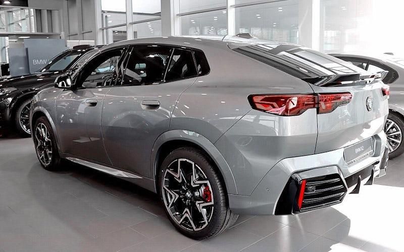 Neu BMW X2 170 PS (125 kW) 2025 Grau SUV