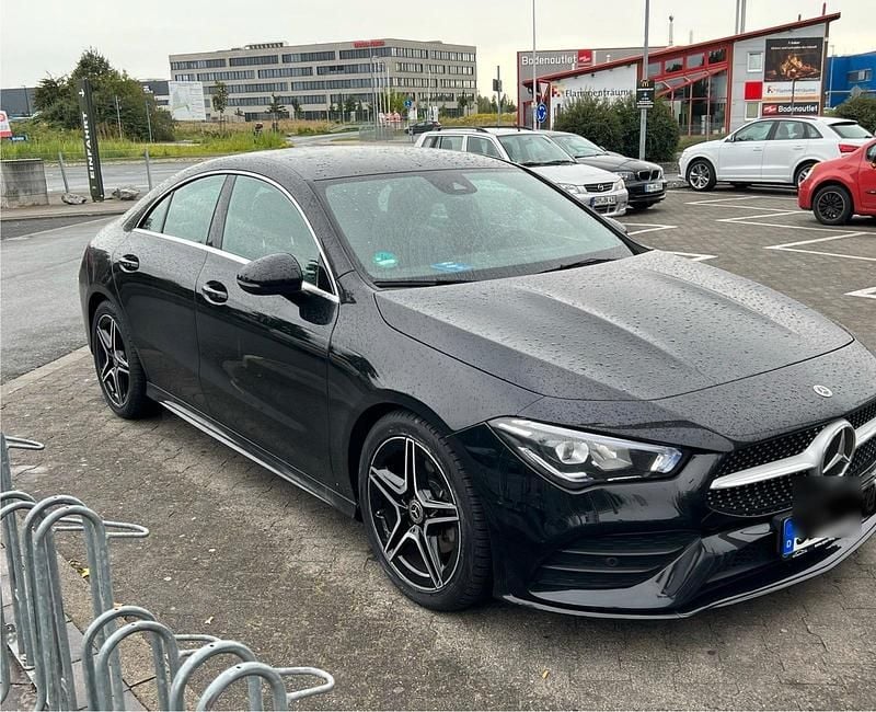 Schwarz Gebraucht 2019 Mercedes CLA200 Coupé | 23.000 € (Fairer Preis) - Bild 1/4