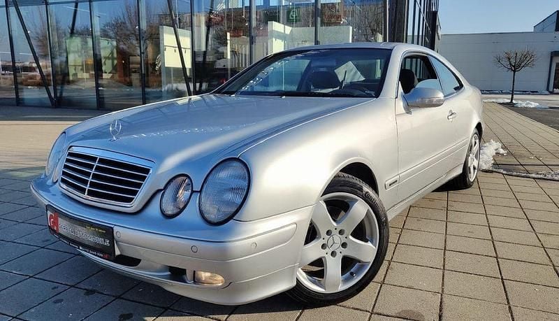 Silber Gebraucht 2001 Mercedes CLK320 Elegance Coupé | 6.900 € (Fairer Preis) - Bild 1/4