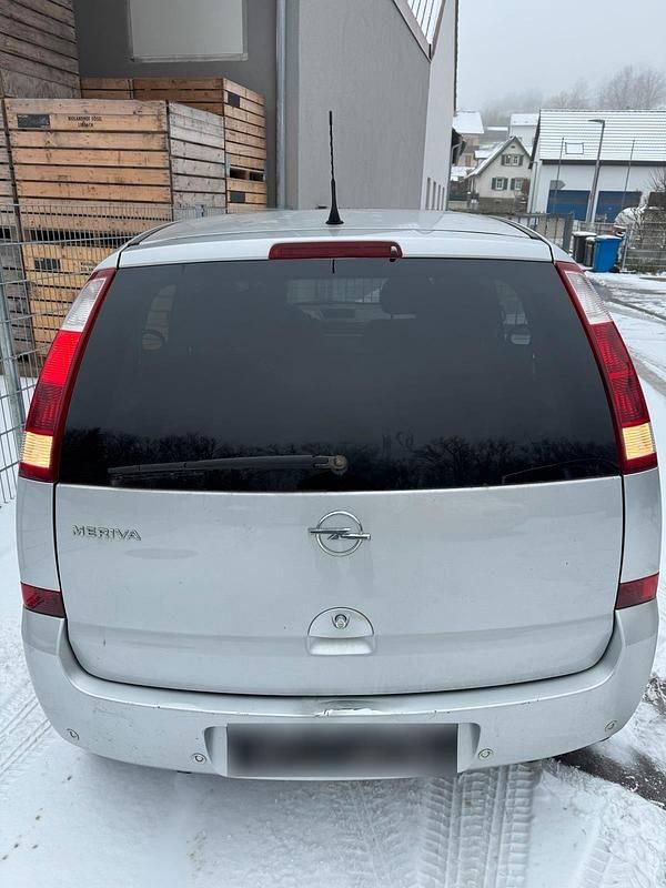 Gebraucht Opel Meriva 90 PS (66 kW) 2005 Silber Van / Kleinbus