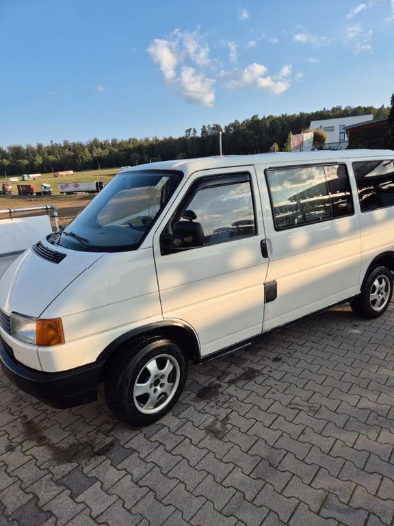 Weiß Gebraucht 1996 VW T4 Van | 4.500 € (Guter Preis) - Bild 1/4