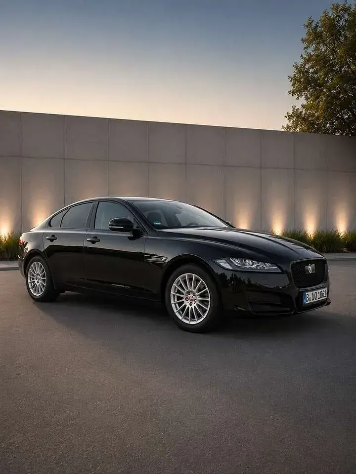 Gebraucht Jaguar XF Portfolio 163 PS (119 kW) 2018 Limousine