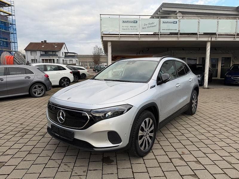 Silber Gebraucht 2021 Mercedes EQA250 Night SUV | 24.900 € (Guter Preis) - Bild 1/4