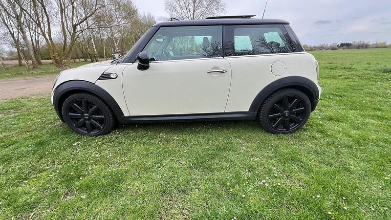 Second-hand Mini Cooper D 109 CP (80 kW) 2009 Alb Hatchback