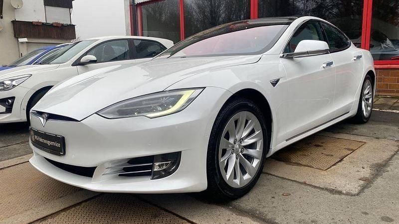 Gebraucht Tesla Model S 413 kW (562 PS) 2019 Weiß Kleinwagen