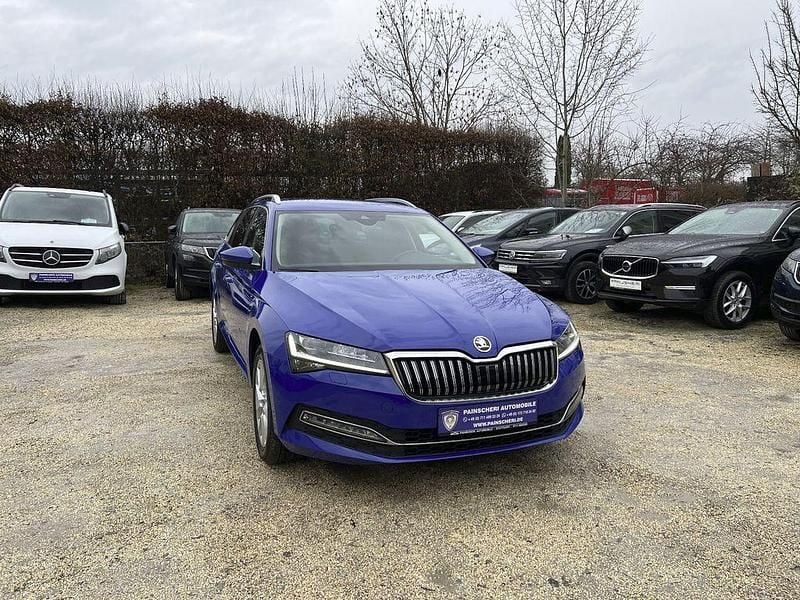 Gebraucht Skoda Superb Style 200 PS (147 kW) 2021 Blau Kombi