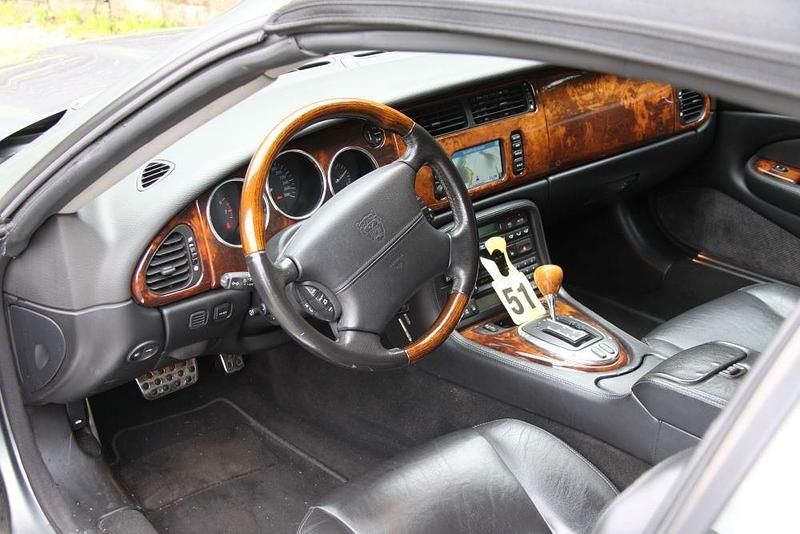 Gebraucht Jaguar XK8 298 PS (219 kW) 2004 Grau Cabrio
