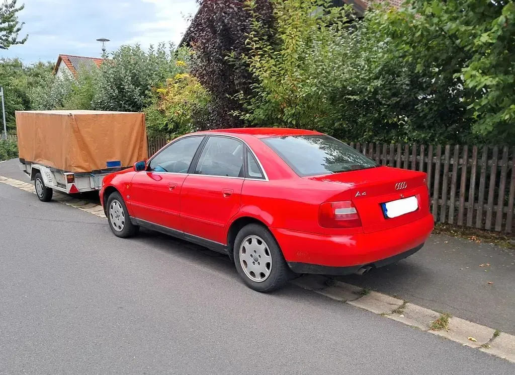 Gebraucht Audi A4 150 PS (110 kW) 1997 Rot Limousine