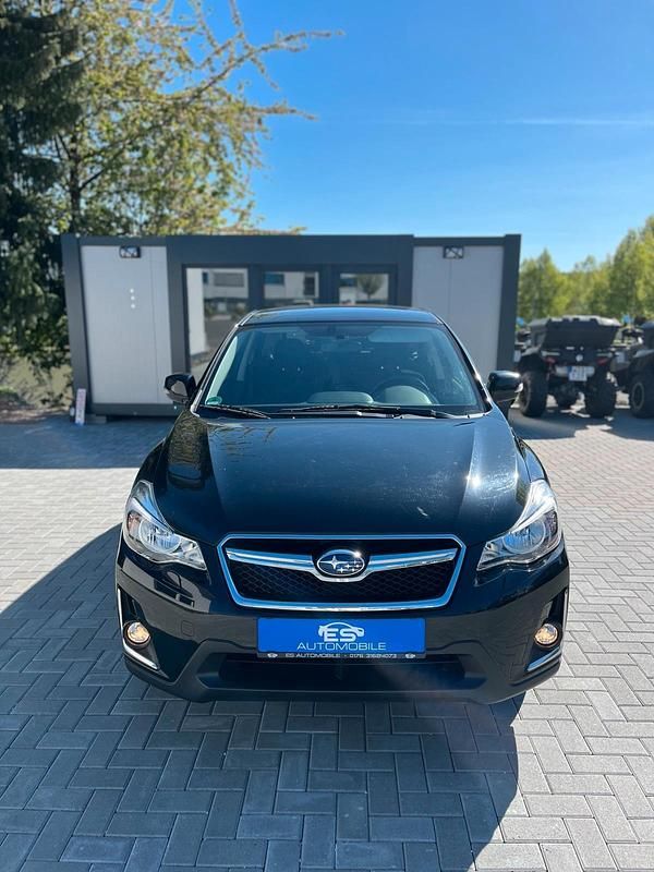 Käytetty Subaru XV 147 HP (108 kW) 2016 Musta Katumaasturi