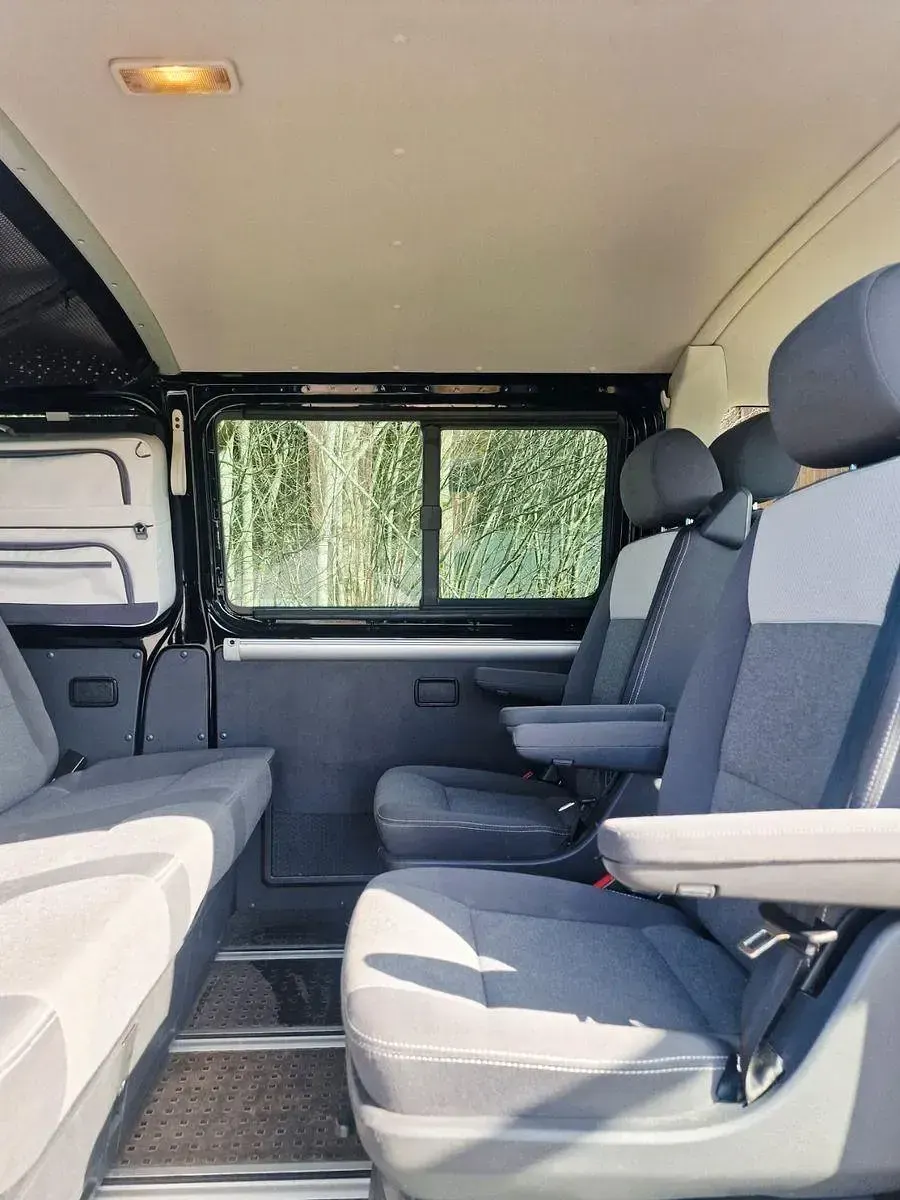 Gebraucht VW Multivan 131 PS (96 kW) 2009 Schwarz Van / Kleinbus