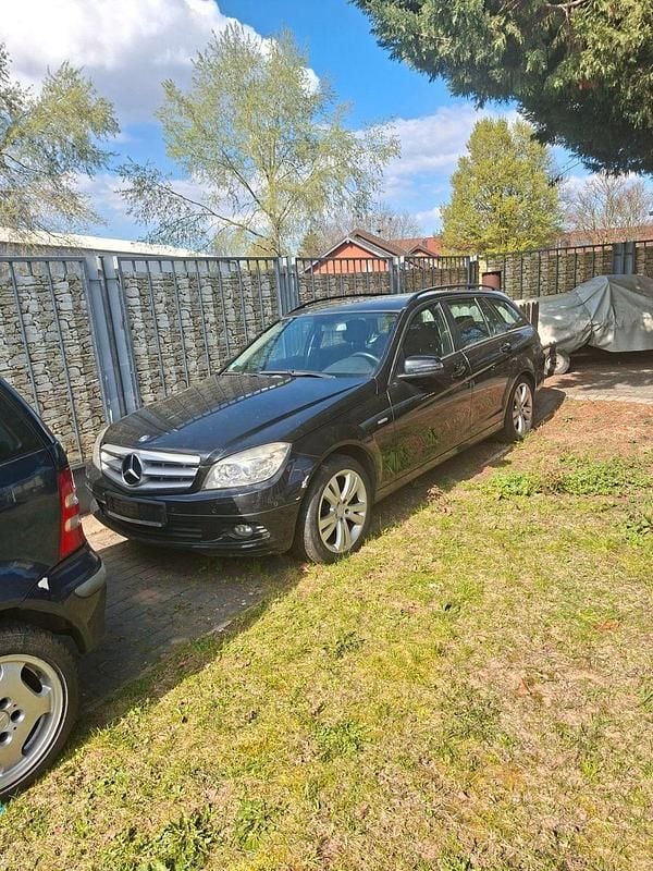 Gebraucht Mercedes C250 204 PS (150 kW) 2009 Schwarz Kombi