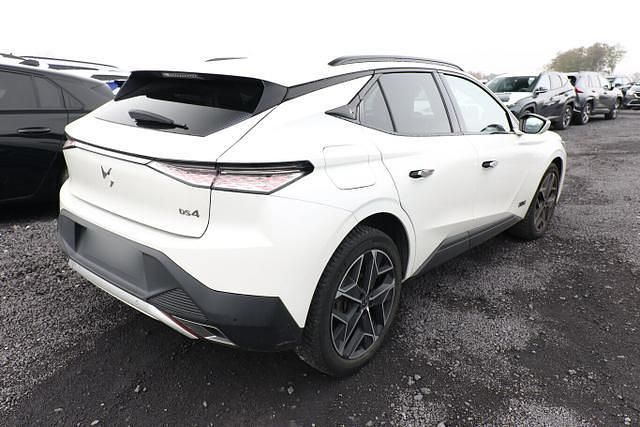 Weiß perlglanz metallic (3schic weiß perlglanz metallic (3schic Gebraucht 2022 DS Automobiles DS4 Crossback Rivoli SUV | 24.160 € (Fairer Preis) - Bild 1/4