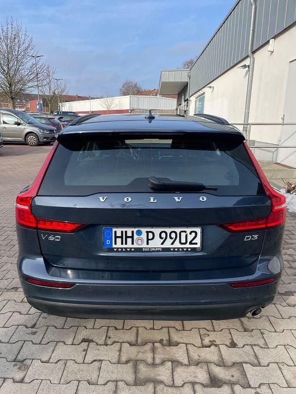 Gebraucht Volvo V60 150 PS (110 kW) 2018 Blau Kombi