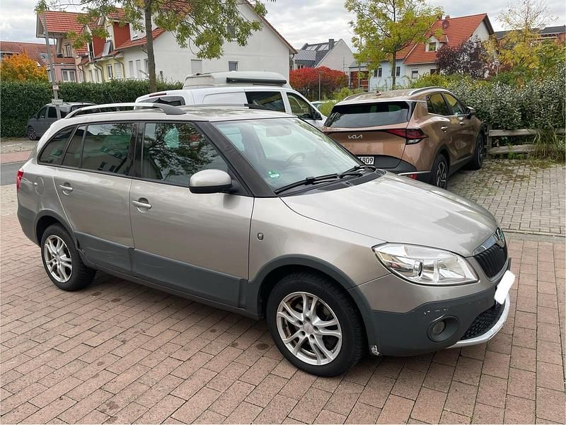 Gebraucht 2011 Skoda Octavia Kombi | 4.100 € (Guter Preis) - Bild 1/4