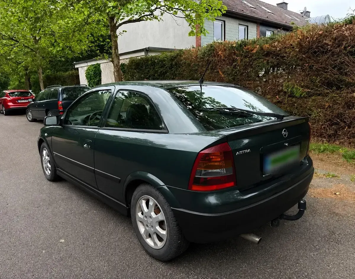 Usata Opel Astra 84 CV (61 kW) 2002 Verde Coupé