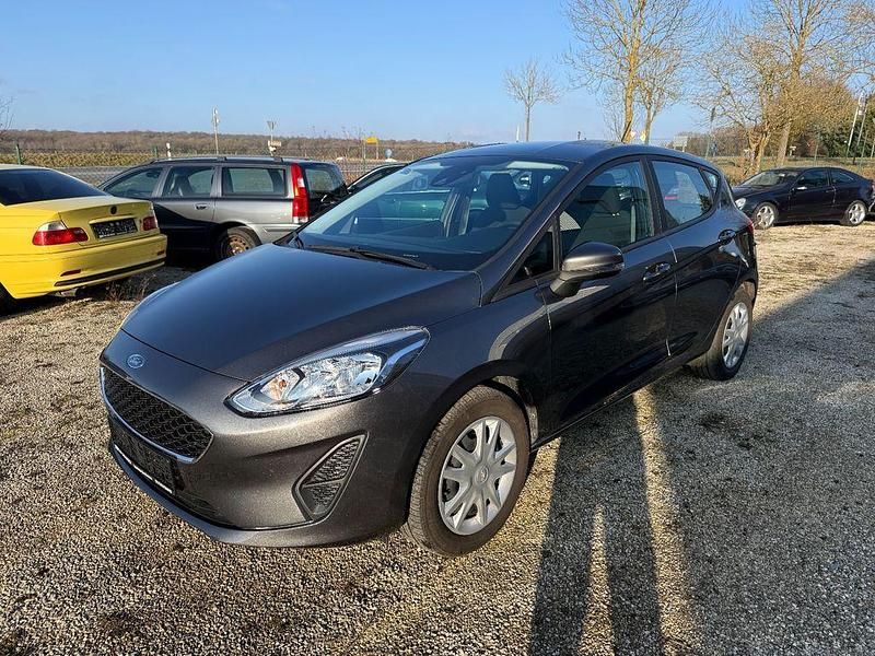 Gebraucht Ford Fiesta Trend 86 PS (63 kW) 2019 Grau Limousine