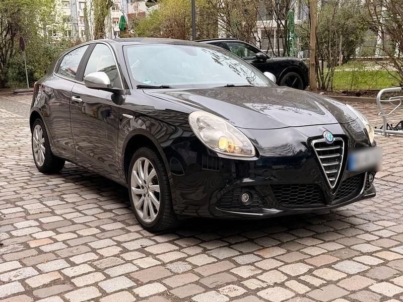 Gebraucht Alfa Romeo Giulietta 170 PS (125 kW) 2012 Schwarz Kleinwagen