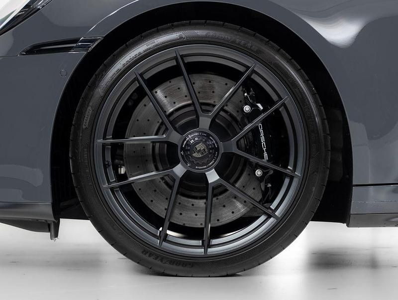 Gebraucht Porsche 911 541 PS (397 kW) 2025 Grau Cabrio