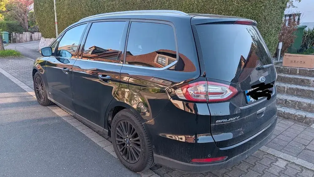 Gebraucht Ford Galaxy Titanium 179 PS (131 kW) 2016 Schwarz Van / Kleinbus