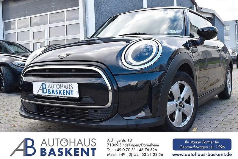 Schwarz Gebraucht 2022 Mini Cooper Essential Kleinwagen | 19.450 € (Guter Preis) - Bild 1/4