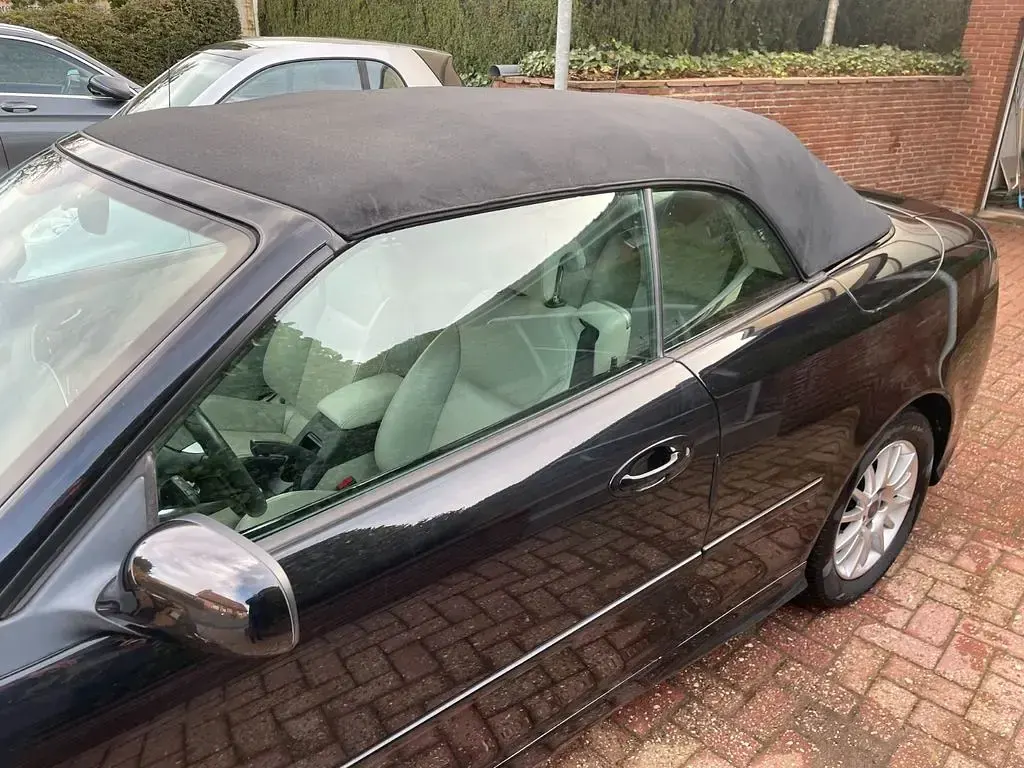Gebraucht Saab 9-3 Cabriolet Vector 175 PS (128 kW) 2008 Schwarz Cabrio
