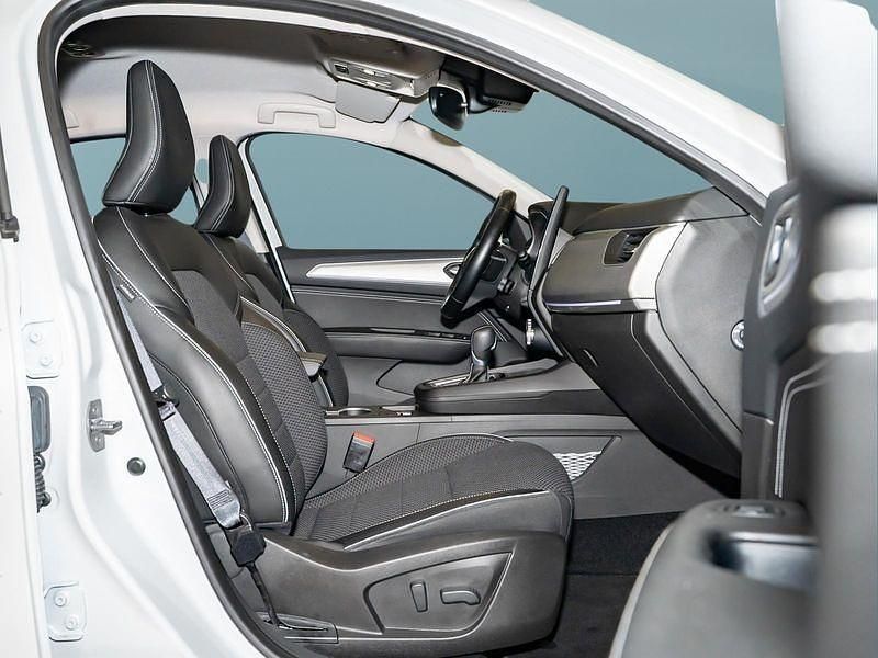 Gebraucht Renault Arkana 144 PS (105 kW) 2023 Weiß SUV