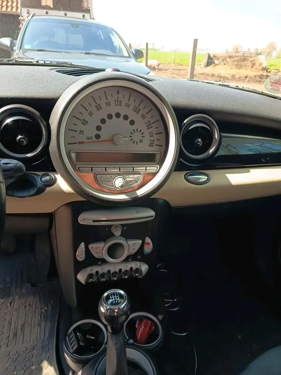 Usata Mini Cooper 95 CV (69 kW) 2007 Nero Utilitaria