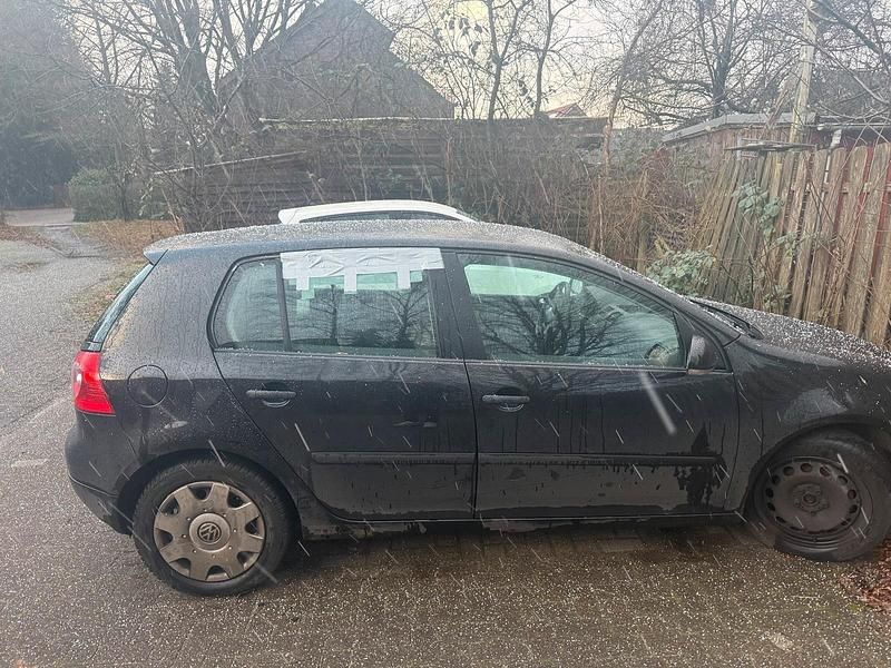 Gebraucht VW Golf IV 90 PS (66 kW) 2004 Schwarz Kleinwagen