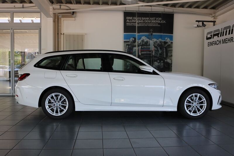 Gebraucht BMW 320 184 PS (135 kW) 2023 Weiß Kombi