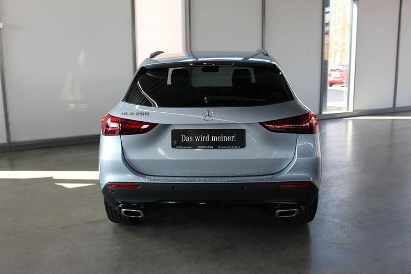Gebraucht Mercedes GLA200 Progressive 163 PS (119 kW) 2025 Silber , metalliclack hightechsilber SUV