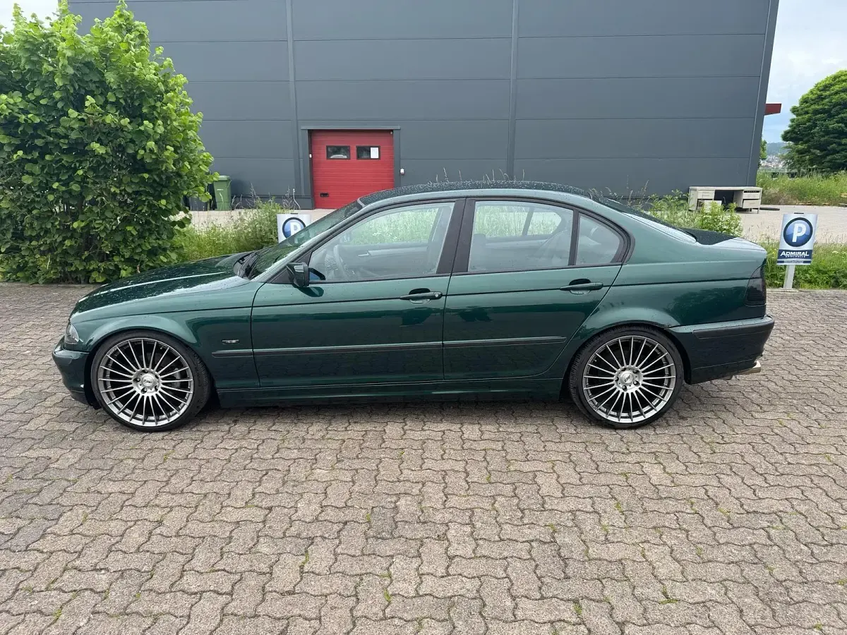 Gebraucht BMW 323 170 PS (125 kW) 2000 Grün Limousine