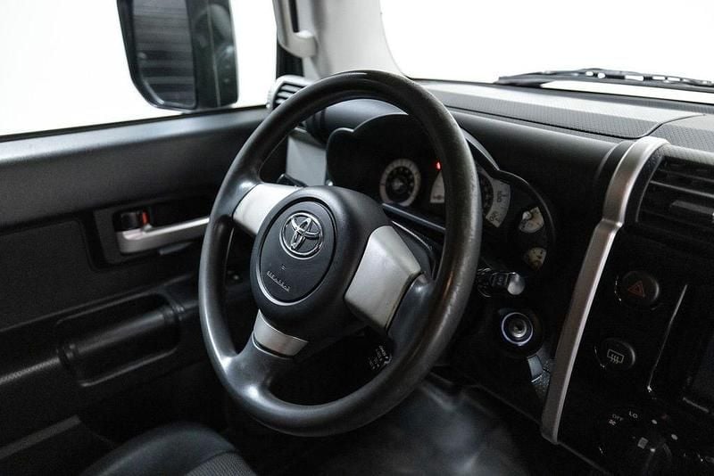 Gebraucht Toyota FJ Cruiser 239 PS (175 kW) 2010 Schwarz SUV