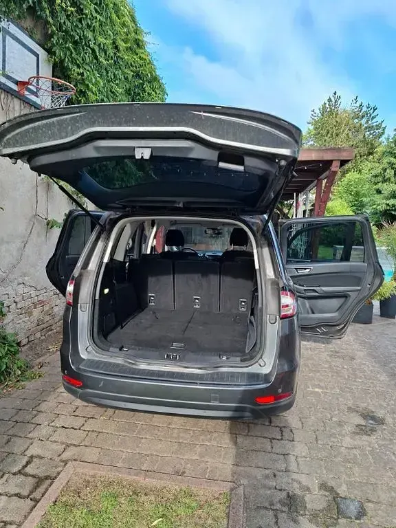 Gebraucht Ford Galaxy Titanium 150 PS (110 kW) 2015 Grau Van / Kleinbus