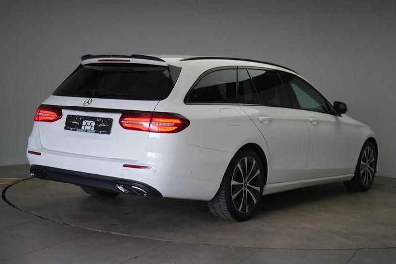 Gebraucht Mercedes E300 245 PS (180 kW) 2018 Weiß Limousine