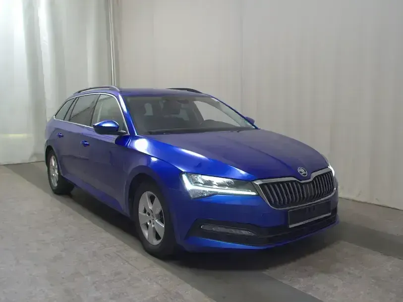 Gebraucht Skoda Superb Ambition 190 PS (139 kW) 2020 Blau Kombi