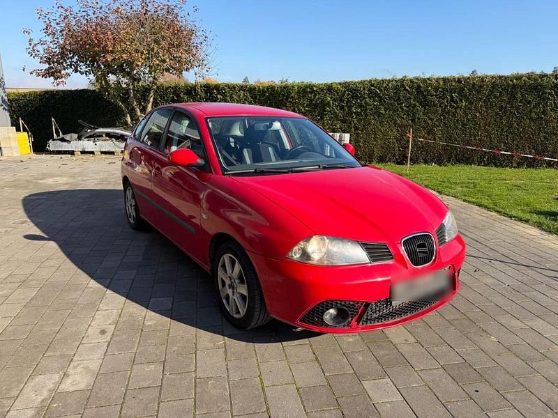 Rot Gebraucht 2006 Seat Ibiza Limousine | 1.450 € (Fairer Preis) - Bild 1/4