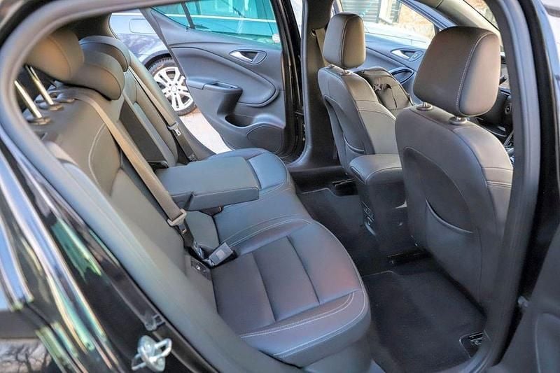 Gebraucht Opel Astra Ultimate 150 PS (110 kW) 2020 Schwarz Limousine