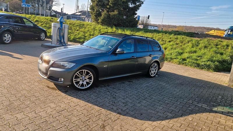 Gebraucht BMW 318 136 PS (100 kW) 2010 Kombi