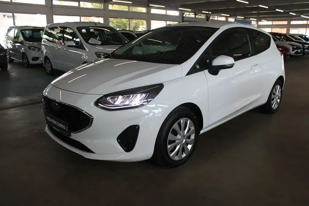 Gebraucht Ford Fiesta Trend 75 PS (55 kW) 2022 Weiß Kleinwagen