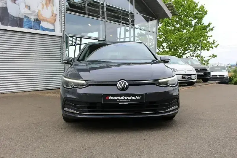 Gebraucht VW Golf VIII Move 150 PS (110 kW) 2023 Grau Limousine