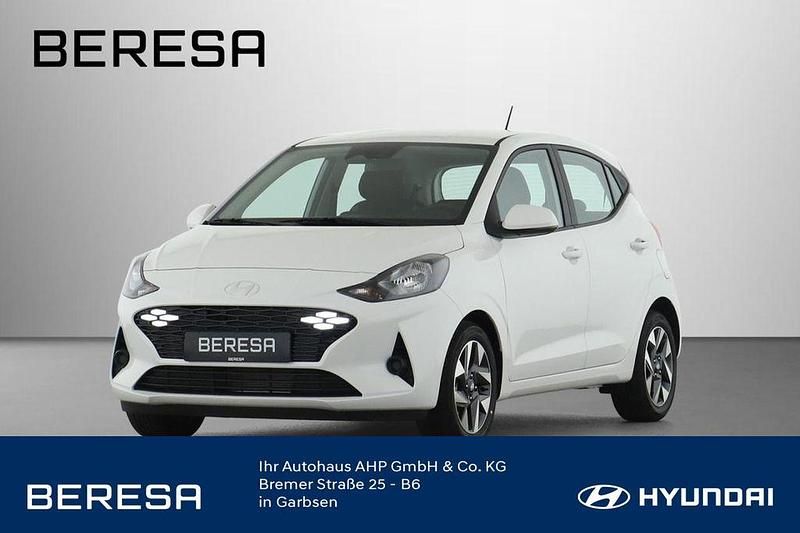 Atlas white / sol Neu 2025 Hyundai i10 Trend Kleinwagen | 17.780 € (Guter Preis) - Bild 1/4