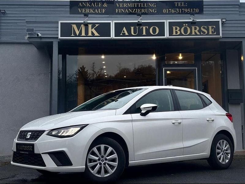 Weiß Gebraucht 2022 Seat Ibiza Style Limousine | 13.990 € (Guter Preis) - Bild 1/4