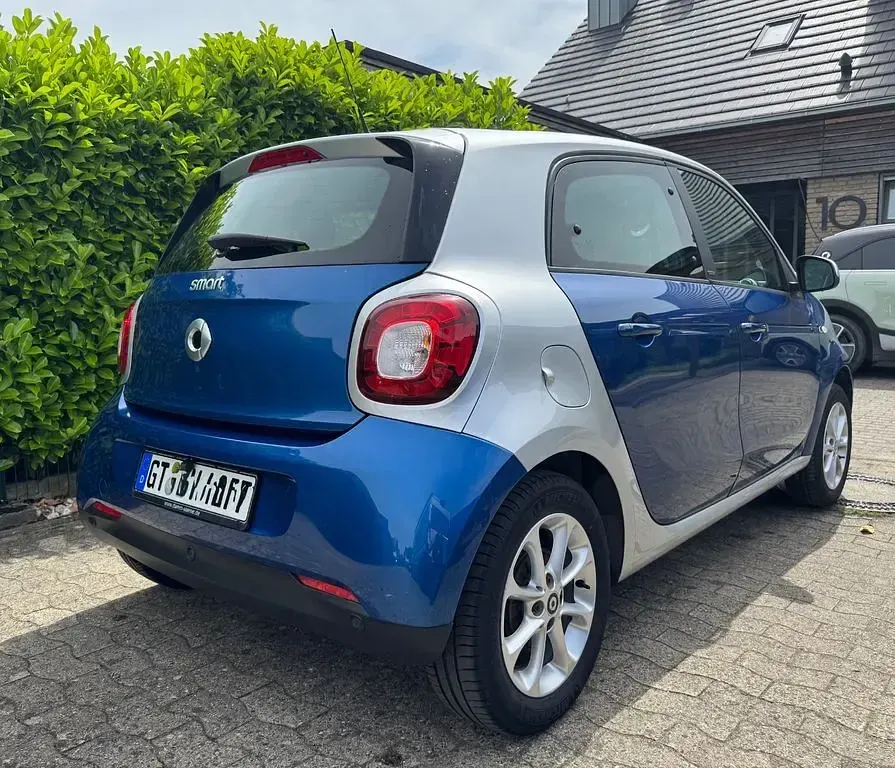 Gebraucht Smart ForFour Passion 90 PS (66 kW) 2015 Blau Kleinwagen