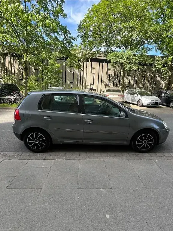 Gebraucht VW Golf IV 116 PS (85 kW) 2004 Grau Limousine
