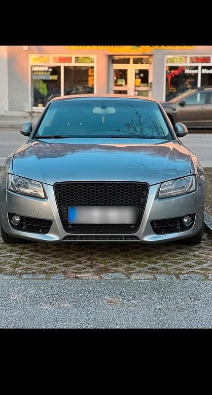 Grau Gebraucht 2008 Audi A5 Coupé | 3.000 € (Superpreis) - Bild 1/4